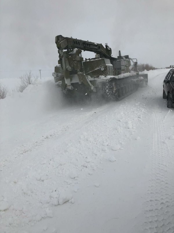 Техника Минобороны расчистила дорогу в Новоузенском районе