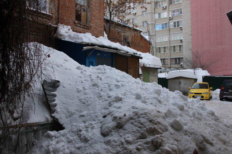 Уборка снега. Регион снега группа. Общество снега на русском. Саратов зима. Общество снега.