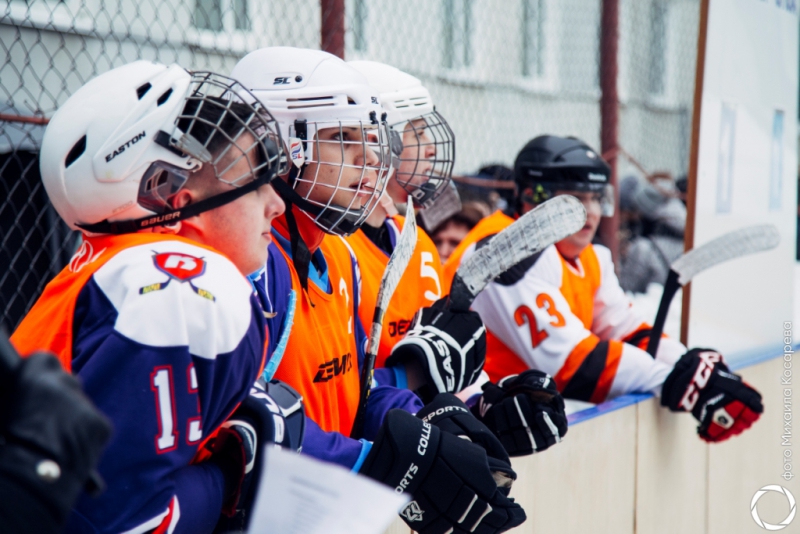 Хоккеисты СГЮА одержали победу в матче с «Кристаллом»