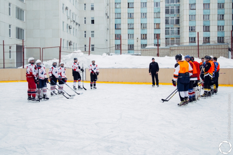 Хоккеисты СГЮА одержали победу в матче с «Кристаллом»