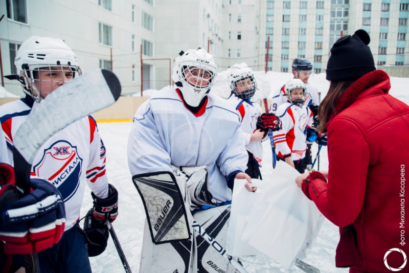 Хоккеисты СГЮА одержали победу в матче с «Кристаллом»