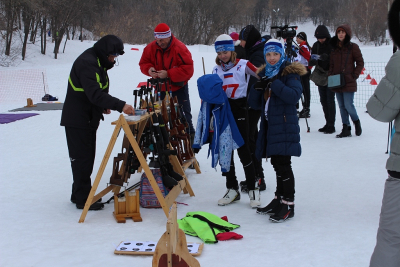 В Саратовской области определили сильнейших биатлонистов среди юношей и девушек