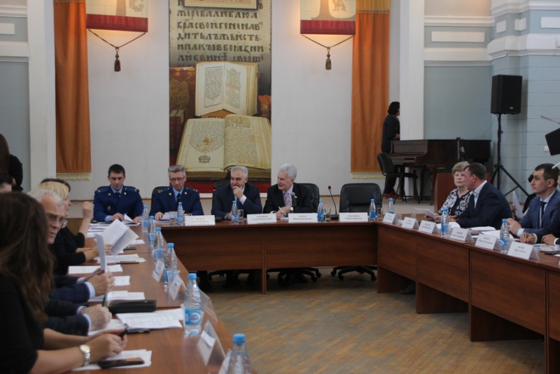 Скворцов: Саратовская область недополучила до 20 млрд рублей из-за «серых» схем в строительстве