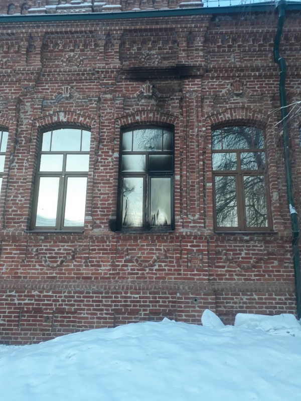 В Хвалынске неизвестные закидали «коктейлем Молотова» купеческий особняк