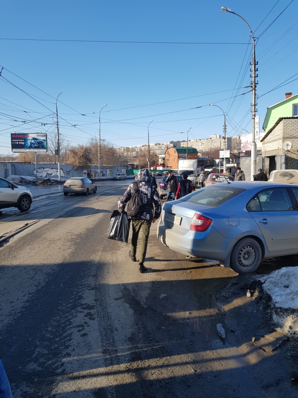 Трамвай маршрута №11 второй день подряд слетел с рельсов на Танкистов