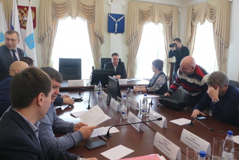 Дорожный фонд Саратова уменьшат из-за «опечатки»