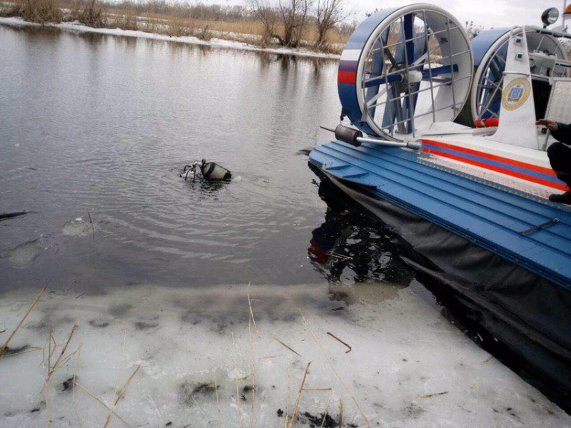 Спасатели выловили из Волги труп утонувшего дайвера