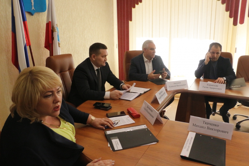 В Саратовской области планируют запретить продажу спиртного вблизи детских площадок