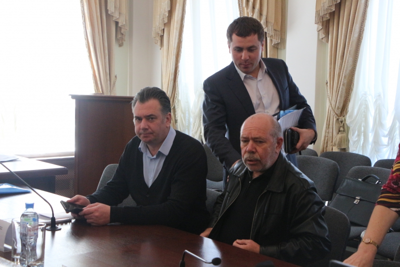 В бюджет Саратова заводят миллиард на новую коммунальную технику и увеличение штата дорожников