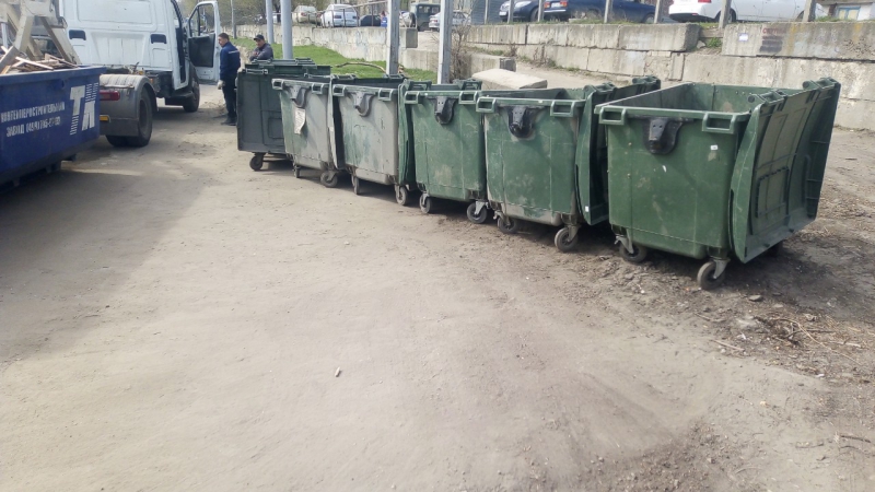 В выходные дни на улицы Саратова выйдет максимальное количество мусоровывозящей техники