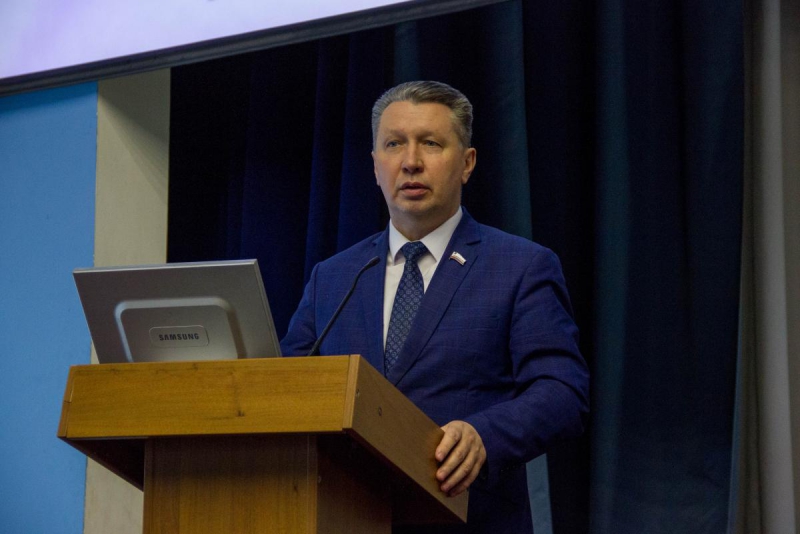 Николай Кузнецов попрощался с коллегами из Саратовского ГАУ