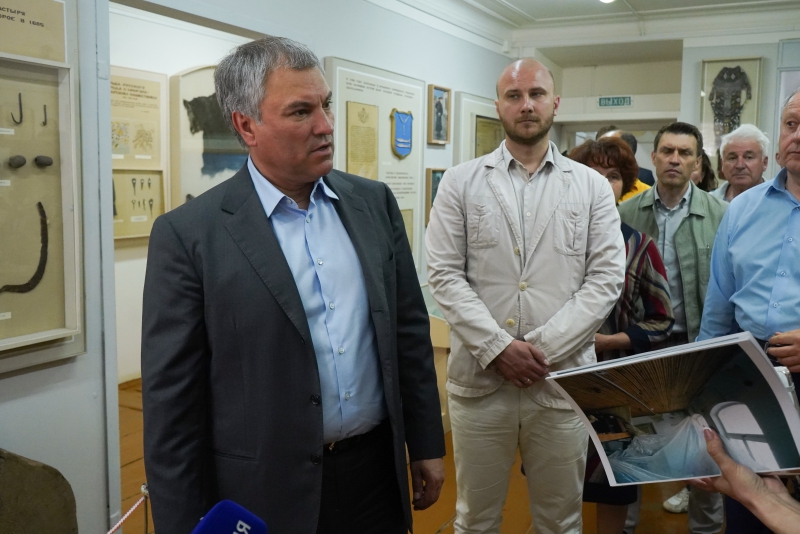 Володин призвал ежегодно выделять по 15-20 млн на памятники архитектуры