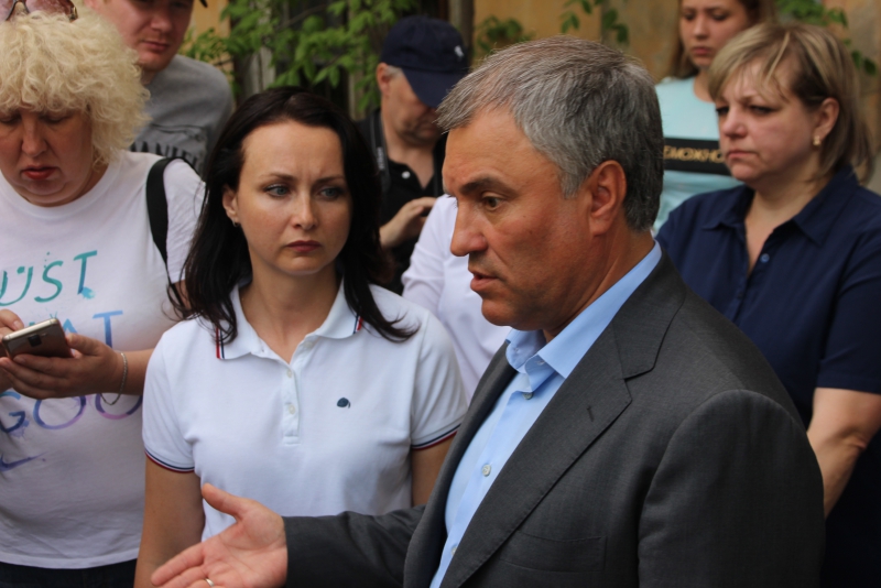 Жители еще одного барака в Елшанке скоро узнают номера своих квартир в новом доме