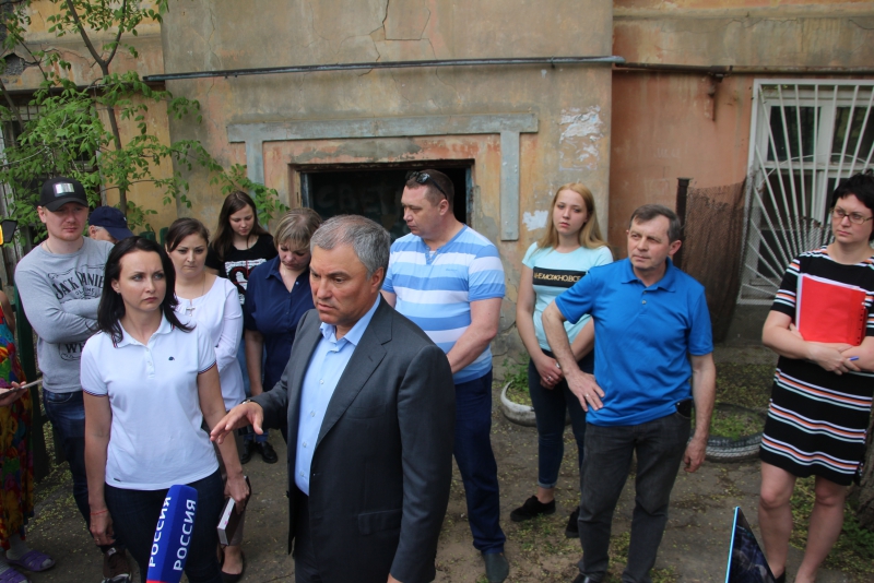 Жители еще одного барака в Елшанке скоро узнают номера своих квартир в новом доме