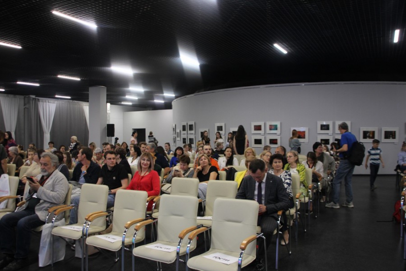 Новым президентом «Саратовских страданий» стал режиссер Николай Досталь