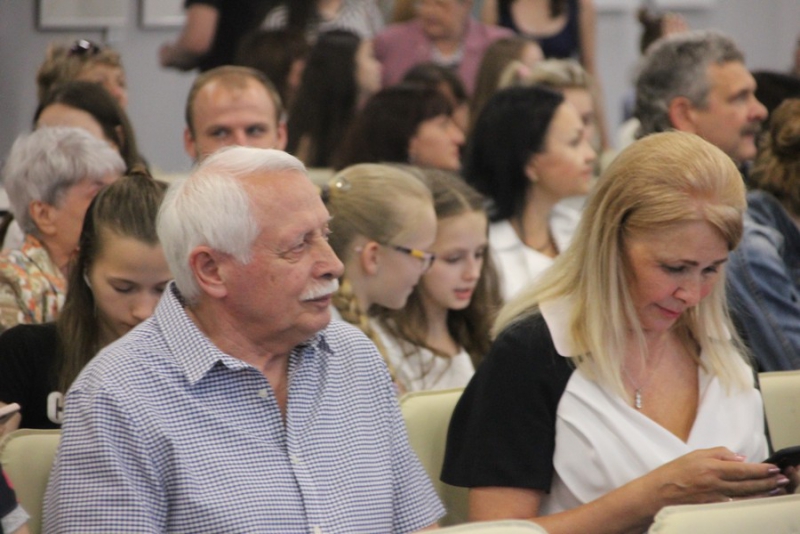 Новым президентом «Саратовских страданий» стал режиссер Николай Досталь