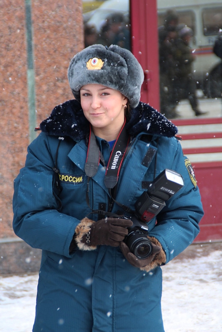 Директор цирка Кузьмин недоволен убедительностью своего кассира при «пожаре»
