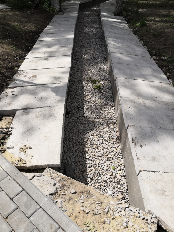 Депутат Вадим Рогожин отреагировал на жалобы жителей на разрушения в реконструированном парке Петровска