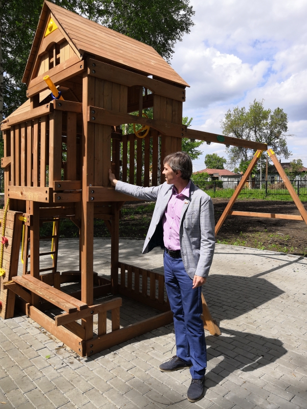 Депутат Вадим Рогожин отреагировал на жалобы жителей на разрушения в реконструированном парке Петровска