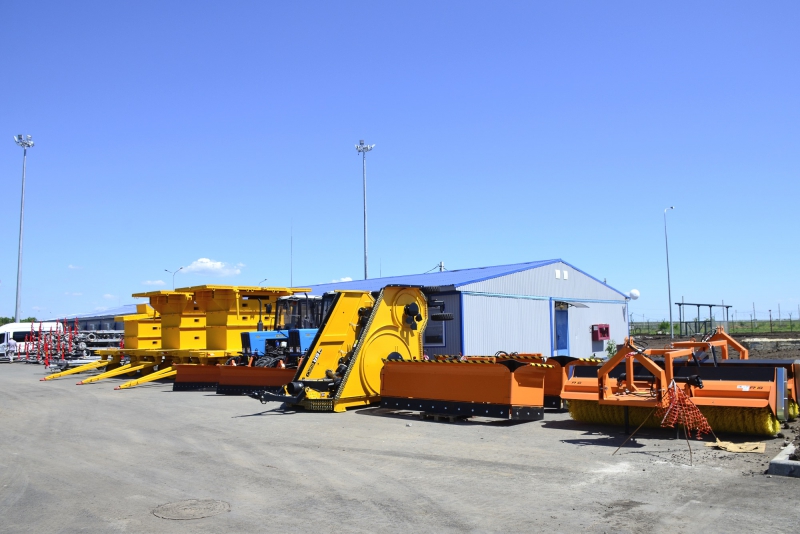 Аэропорт Гагарин начали оснащать спецтехникой