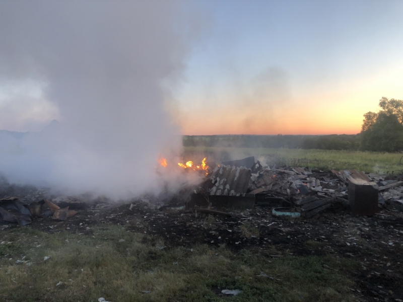 В Аткарском районе парень убил мать, устроил пожар и покончил с собой