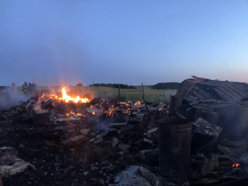 В Аткарском районе парень убил мать, устроил пожар и покончил с собой