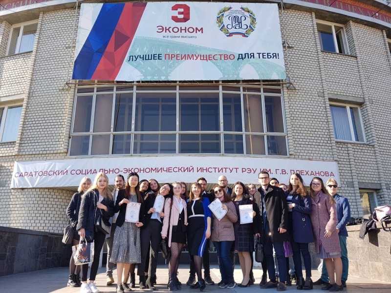 Иностранные студенты делятся впечатлениями об обучении по специальной программе в Экономе