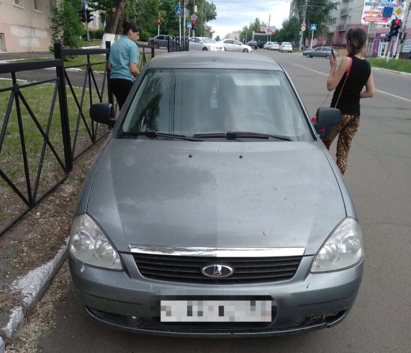 В Балашове у женщины арестовали «Ладу Приору» из-за кредита