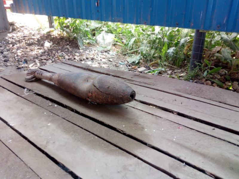 Сотрудники АО «Управление отходами» обнаружили минометный снаряд в мусоре