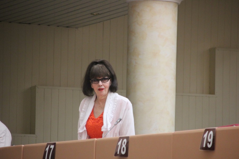 Министр Мазина: Нам стыдно за ржавые машины «скорой помощи»