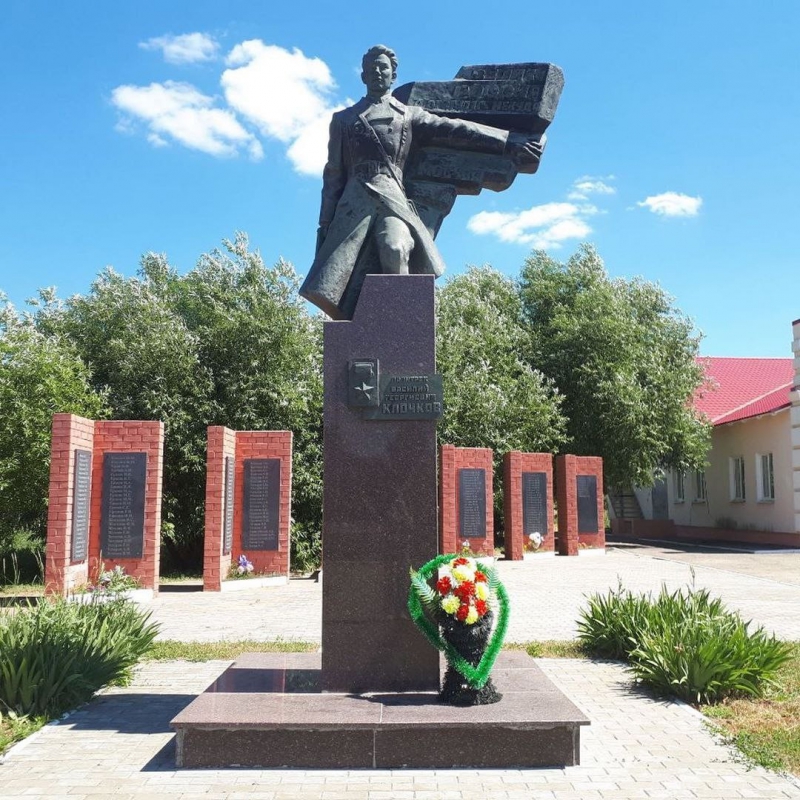 В Петровске по инициативе Володина восстановят мемориал Панфилову