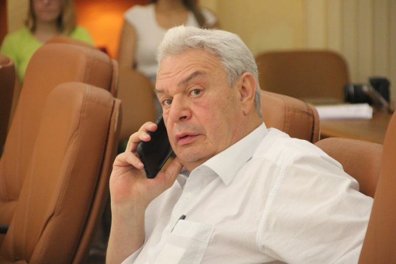 В Саратове до сих пор не объявили конкурс на благоустройство проспекта Кирова