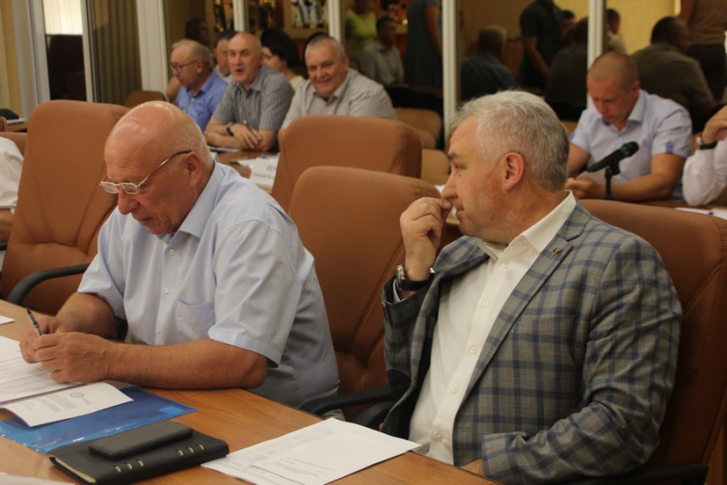 В Саратове до сих пор не объявили конкурс на благоустройство проспекта Кирова