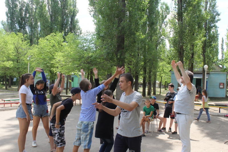 Саратовских школьников учили основам актерской профессии на примере кукольного театра