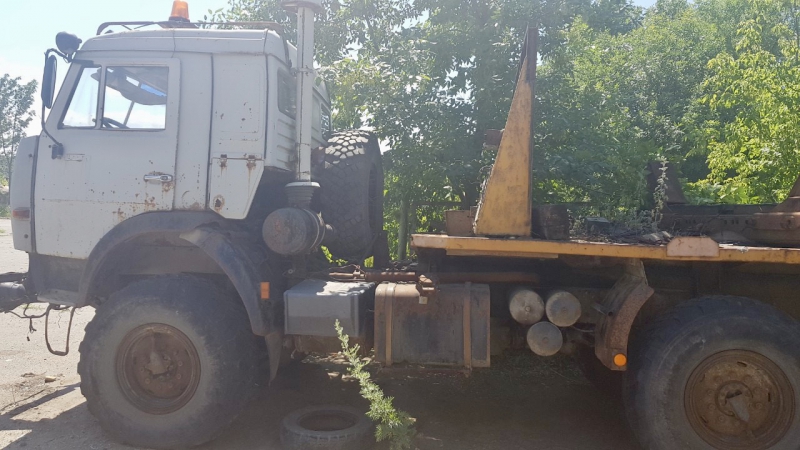 Приставы из-за долгов арестовали у саратовской фирмы «КамАЗы»