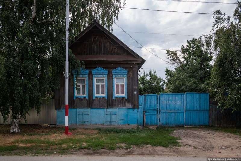 Блогер Варламов рассказал о «выживании людей» в Саратовской области