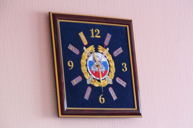 Вместе с нарушениями, камеры ГИБДД фиксируют любовниц и неприличные жесты