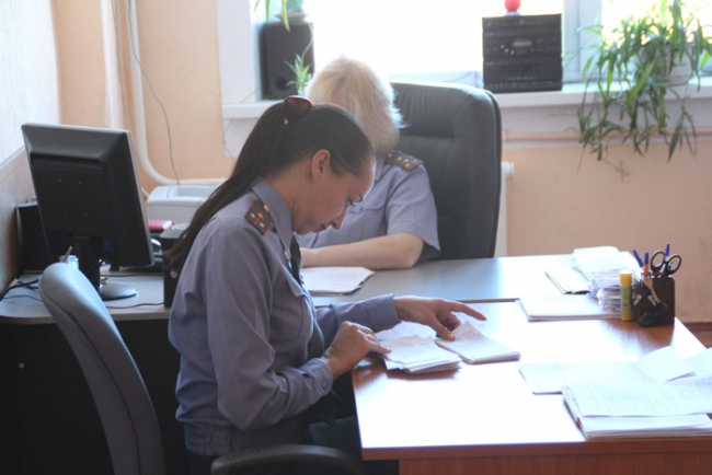 Вместе с нарушениями, камеры ГИБДД фиксируют любовниц и неприличные жесты