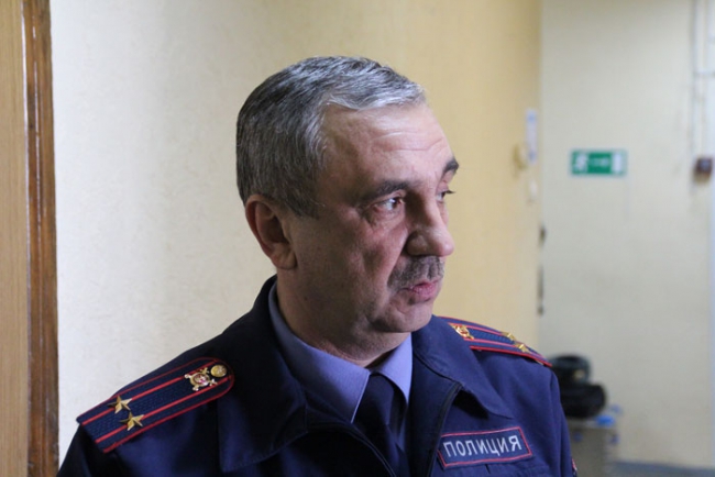 Вместе с нарушениями, камеры ГИБДД фиксируют любовниц и неприличные жесты