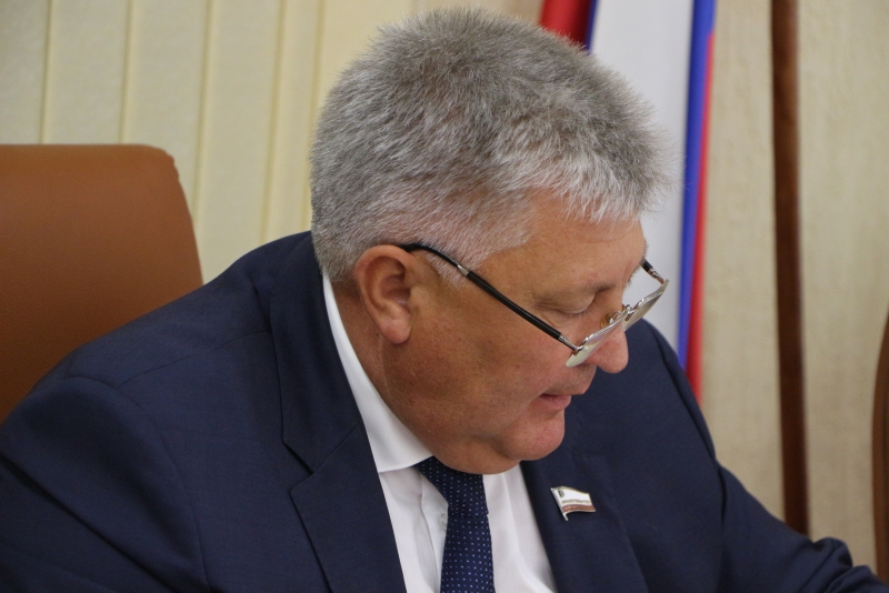 Саратовская прокуратура не поддержала идею отстрела диких собак и бакланов