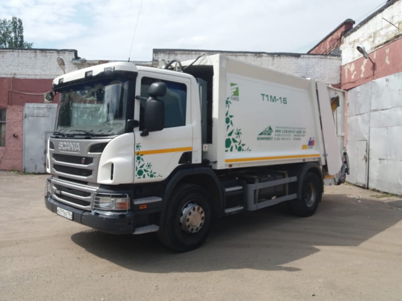 В Саратовскую область поставлена партия новой мусоровывозящей техники