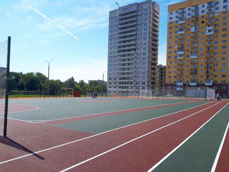 В Комсомольском поселке открыли новый спорткомплекс у школы