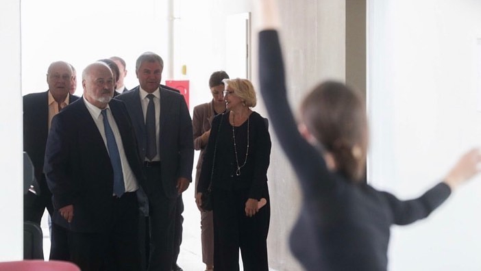 Володин предложил ущемленным студентам-художникам провести выставки в Саратове и Хвалынске