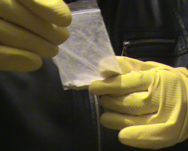 Друзья детства торговали синтетическими наркотиками через смс