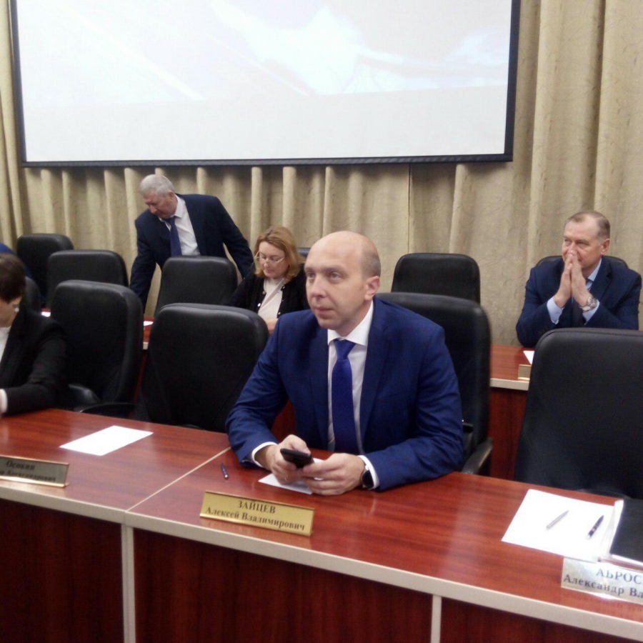 Стрелюхин потребовал обеспечить теплом школы и детские сады до 1 октября