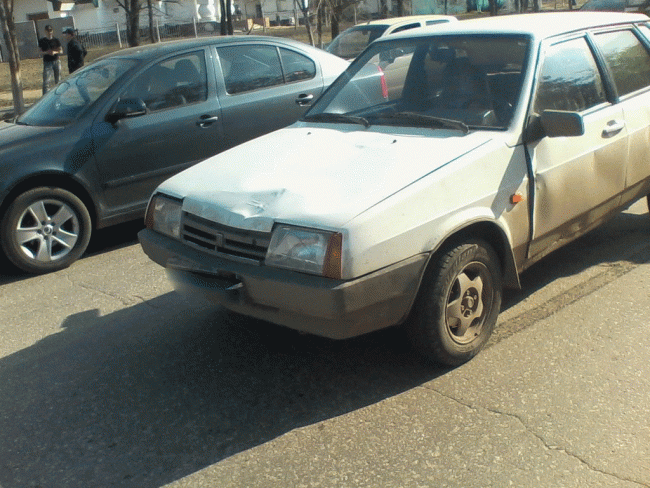 Пешехода сбили насмерть у торгового центра в Балакове