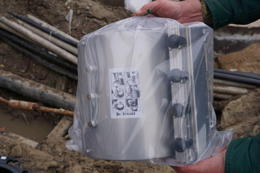 Саратовцев подключают к новому водоводу на проспекте Кирова