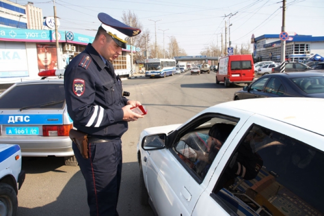 Автоинспекторы оставили без тонировки 332 автомобиля