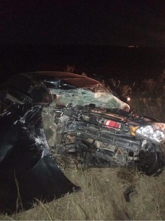 Водитель «Лады» погиб в столкновении с «КамАЗом» на буксире в Саратовском районе