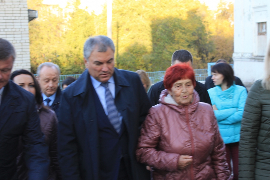 Володин призвал сочетать в школе №84 красоту и функциональность